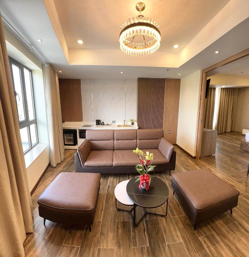 Mai Vy Hotel Tay Ninh Exterior photo